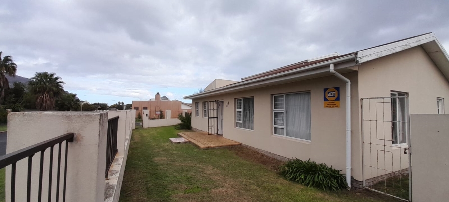 5 Bedroom Property for Sale in Onverwacht Western Cape